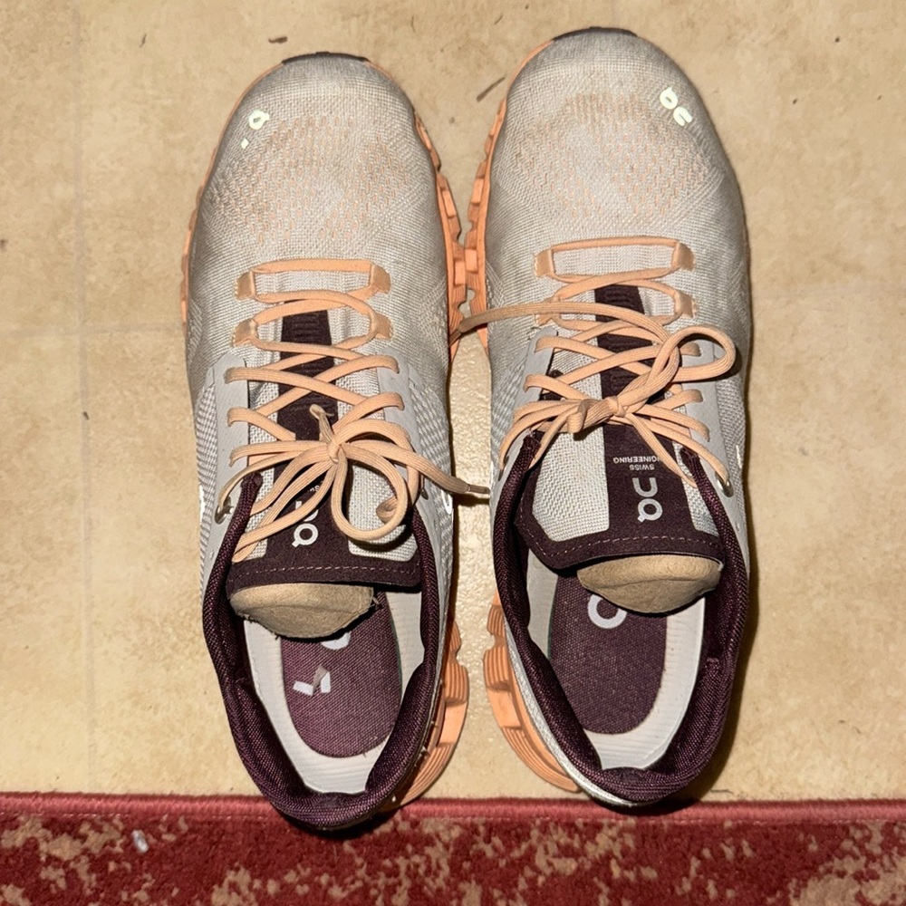 On Cloud sneakers